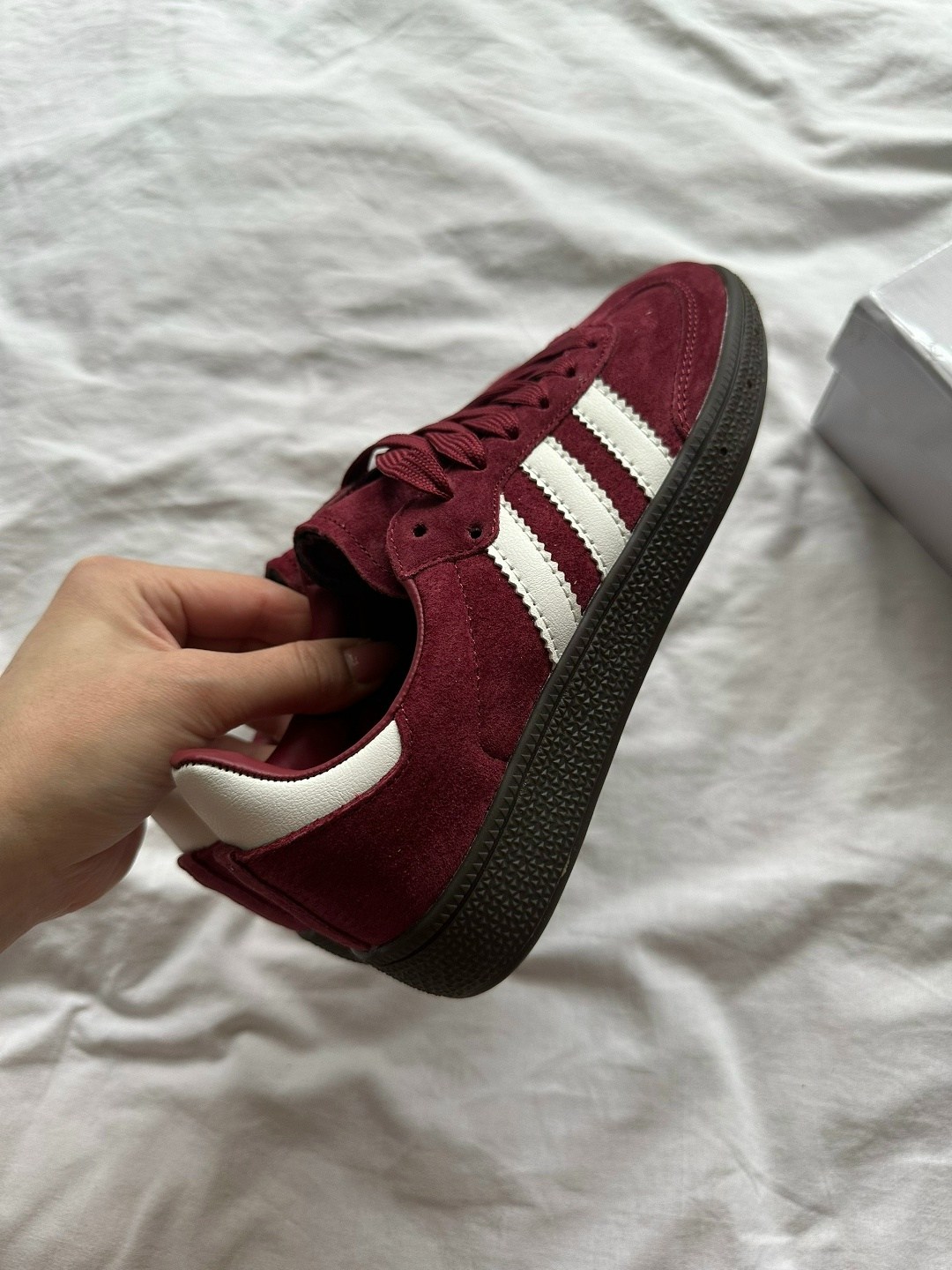 ,адидас бордовые,адидас самба бургунди,бордовые кроссовки замшевые,кроссовки originals adidas