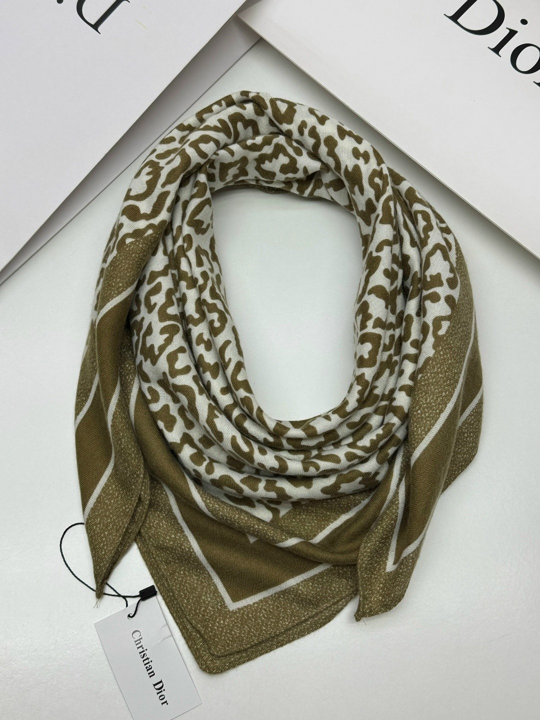платки шарф,платки тонки,брендовый платок,шарф женский платок,платок диор