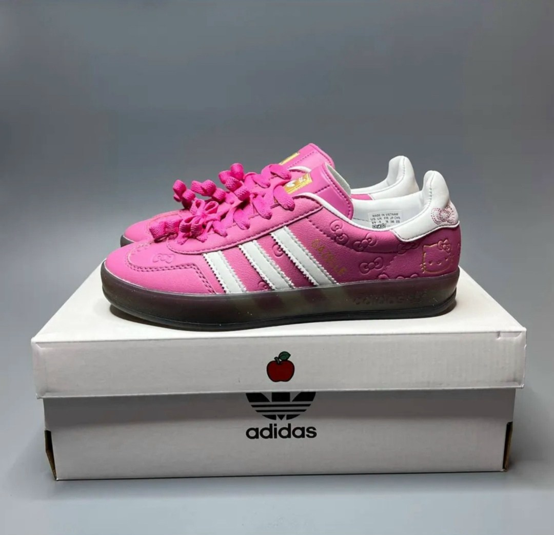 кроссовки женские adidas,адидас кроссовки хелло китти,кроссовки adidas,адидас хеллоу китти кроссовки,кроссовки hello kitty