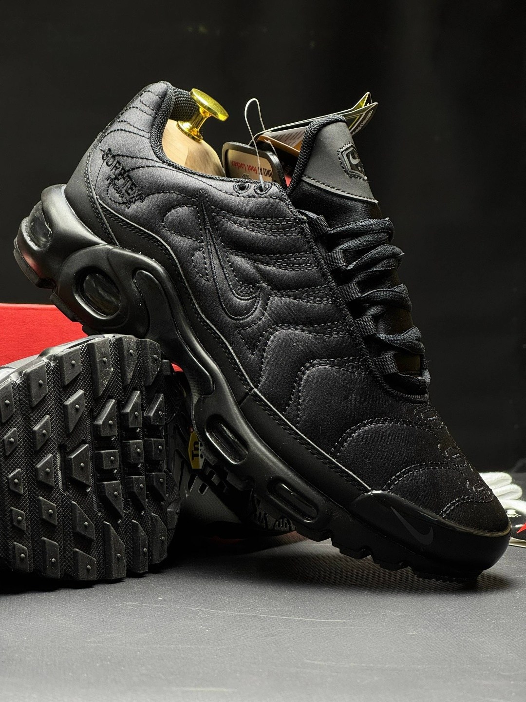 кроссовки nike air max tn plus,nike air max tn plus black,мужские кроссовки nike air max tn plus,nike air max plus tn,кроссовки