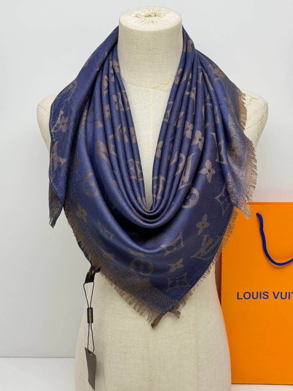 платок louis vuitton,платок луи виттон,женский платок louis vuitton monogram серый,кашемировый платок,платки кашемир