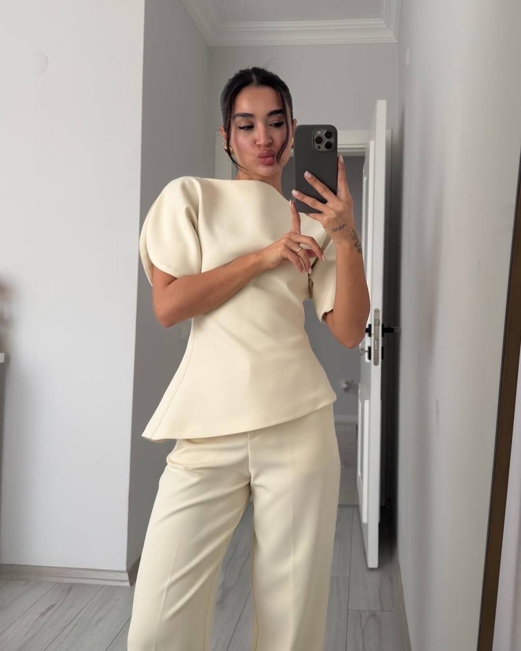 брючный костюм,одежда для женщин,элегантная одежда,костюм