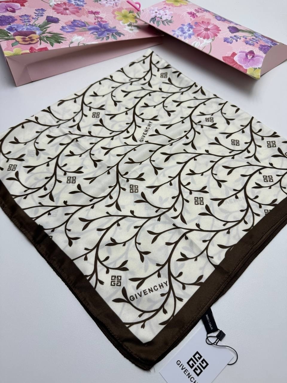 брендовый платок,шелковый платок,женские платки,платок,палантин платок