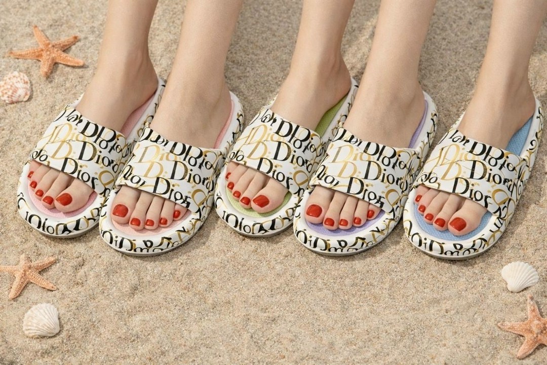 шлепанцы christian dior,шлепанцы кристиан диор,тапки кристиан диор,шлепки диор женские,шлепки диор