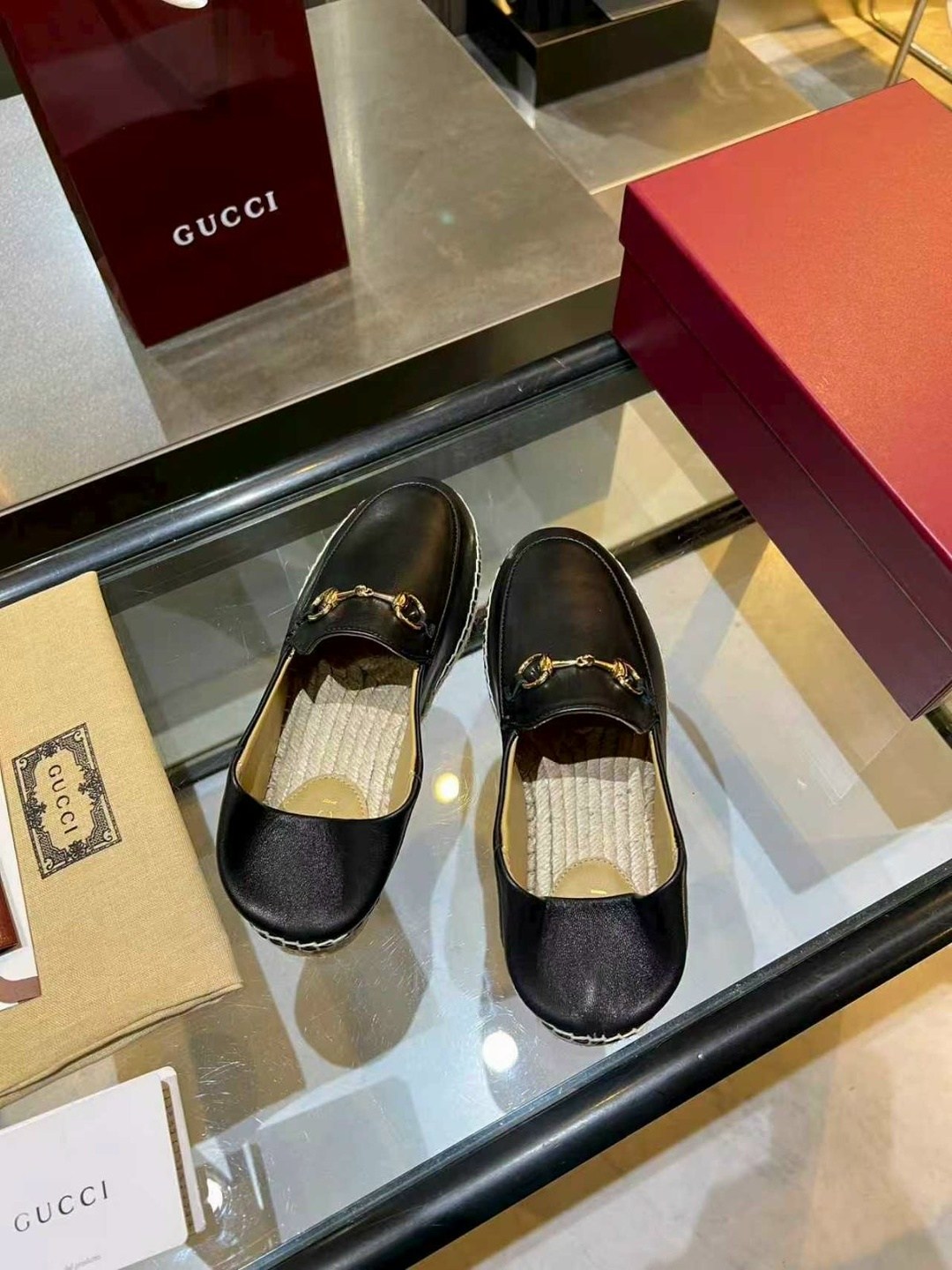 лоферы гуччи женские оригинал,лоферы gucci женские,лоферы gucci,гуччи лоферы,кожаные лоферы gucci