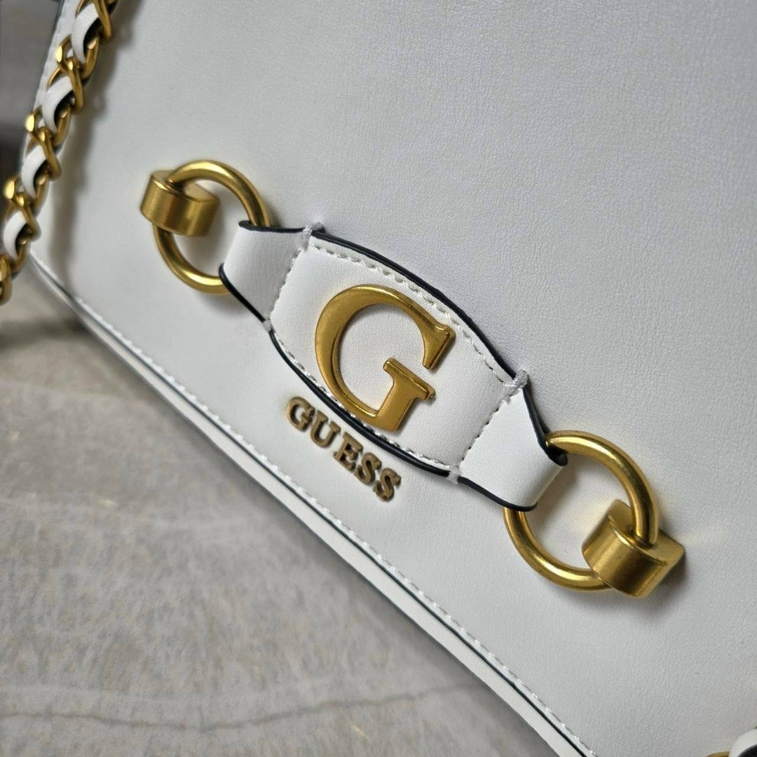 сумка белая guess,guess сумка,сумка женская guess,guess сумка на плечо,guess сумка кросс боди