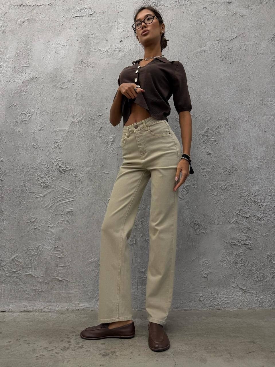 джинсы бежевые,брюки джинсы,джинсы madmext бежевый,прямые брюки,бежевые джинсы женские