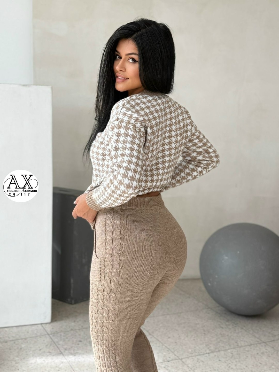 трикотажный джемпер,модные свитера,костюм вязаный,джемпер с принтом,джемпер трикотажный с принтом