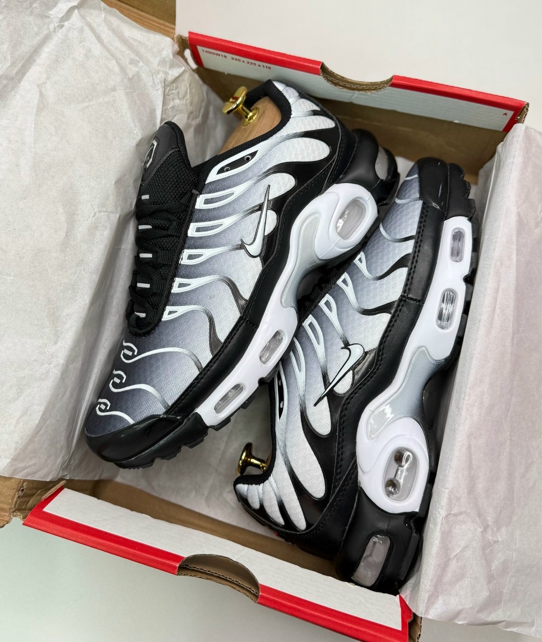 кроссовки nike air max tn plus,кроссовки мужские nike air max tn plus,найк air max plus tn кроссовки,nike air max tn plus,кроссовки nike tn plus