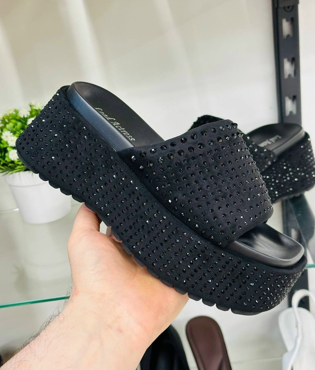 ,женские шлепанцы на платформе,женские шлепанцы,шлепанцы на платформе,модные шлепанцы