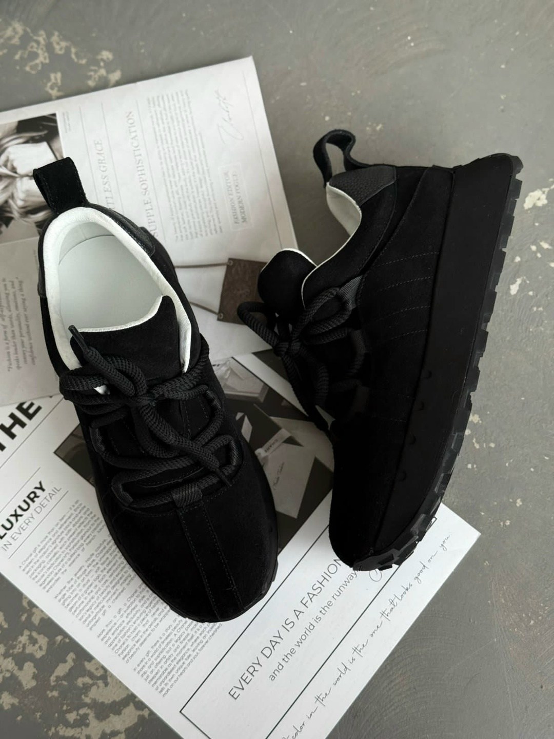 ,женские кроссовки,замшевые кроссовки,кроссовки повседневные,кроссовки модные