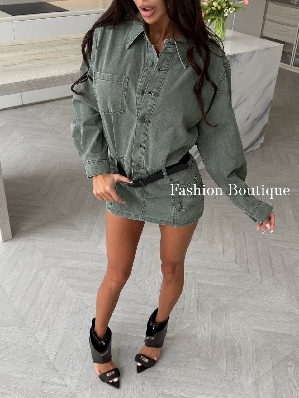 джинсовое платье-рубашка в стиле карго,модное джинсовое платье рубашка в стиле карго,джинсовое платье,стильное джинсовое платье