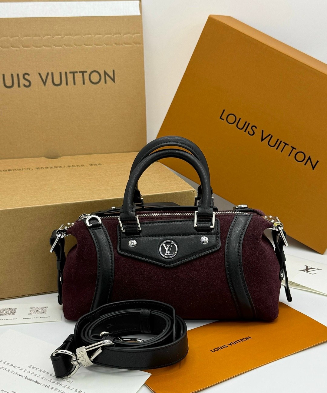 женская сумка louis vuitton,сумка louis vuitton,дорожная сумка louis vuitton,классическая сумка speedy louis vuitton с монограммой,louis vuitton модная сумка с замком
