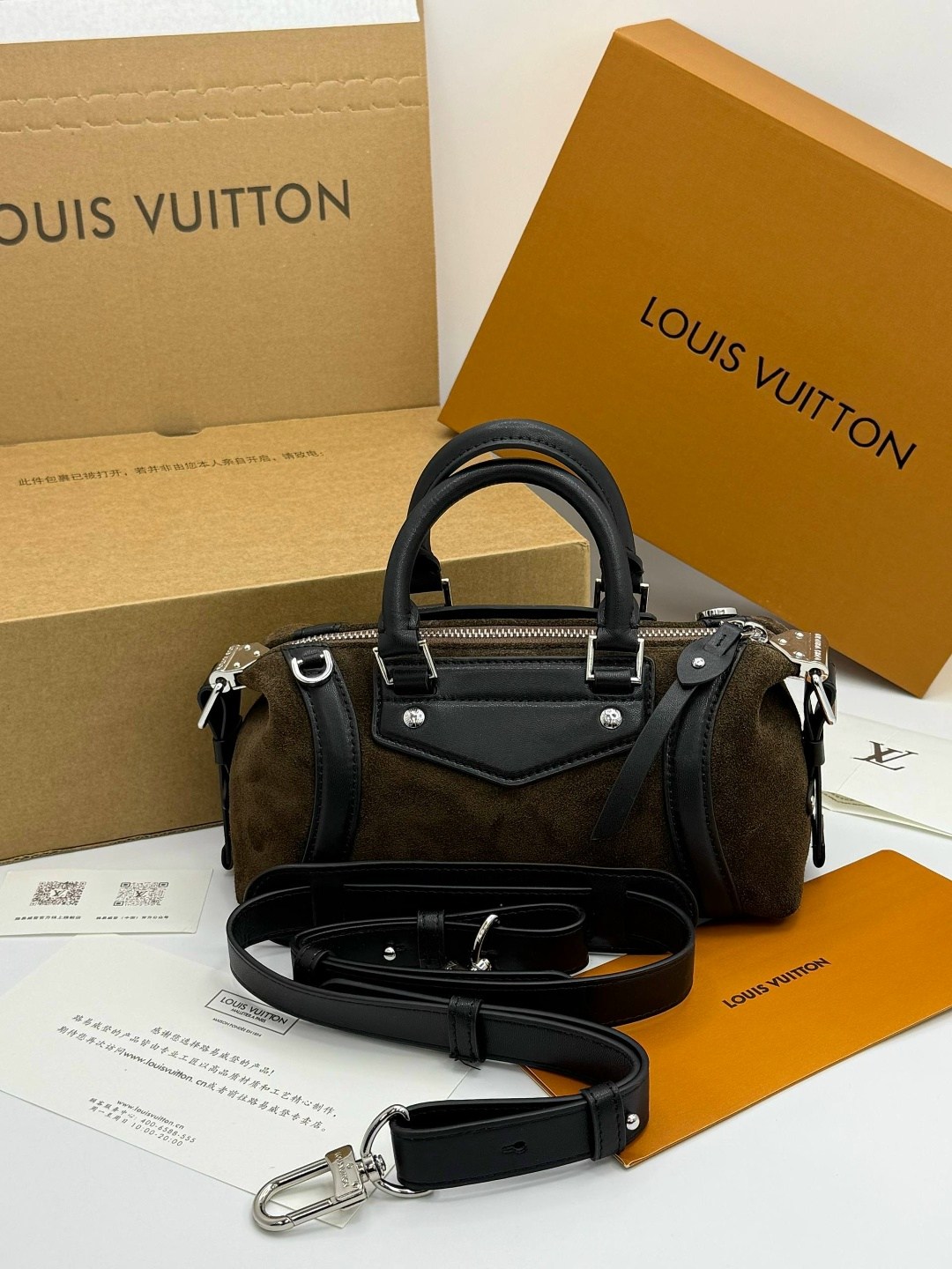 женская сумка louis vuitton,сумка louis vuitton,дорожная сумка louis vuitton,классическая сумка speedy louis vuitton с монограммой,louis vuitton модная сумка с замком