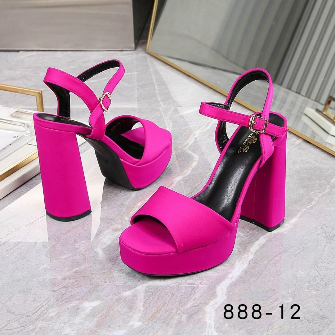 босоножки,каблуки босоножки,белые босоножки на низком каблуке,босоножки на платформе,белые босоножки