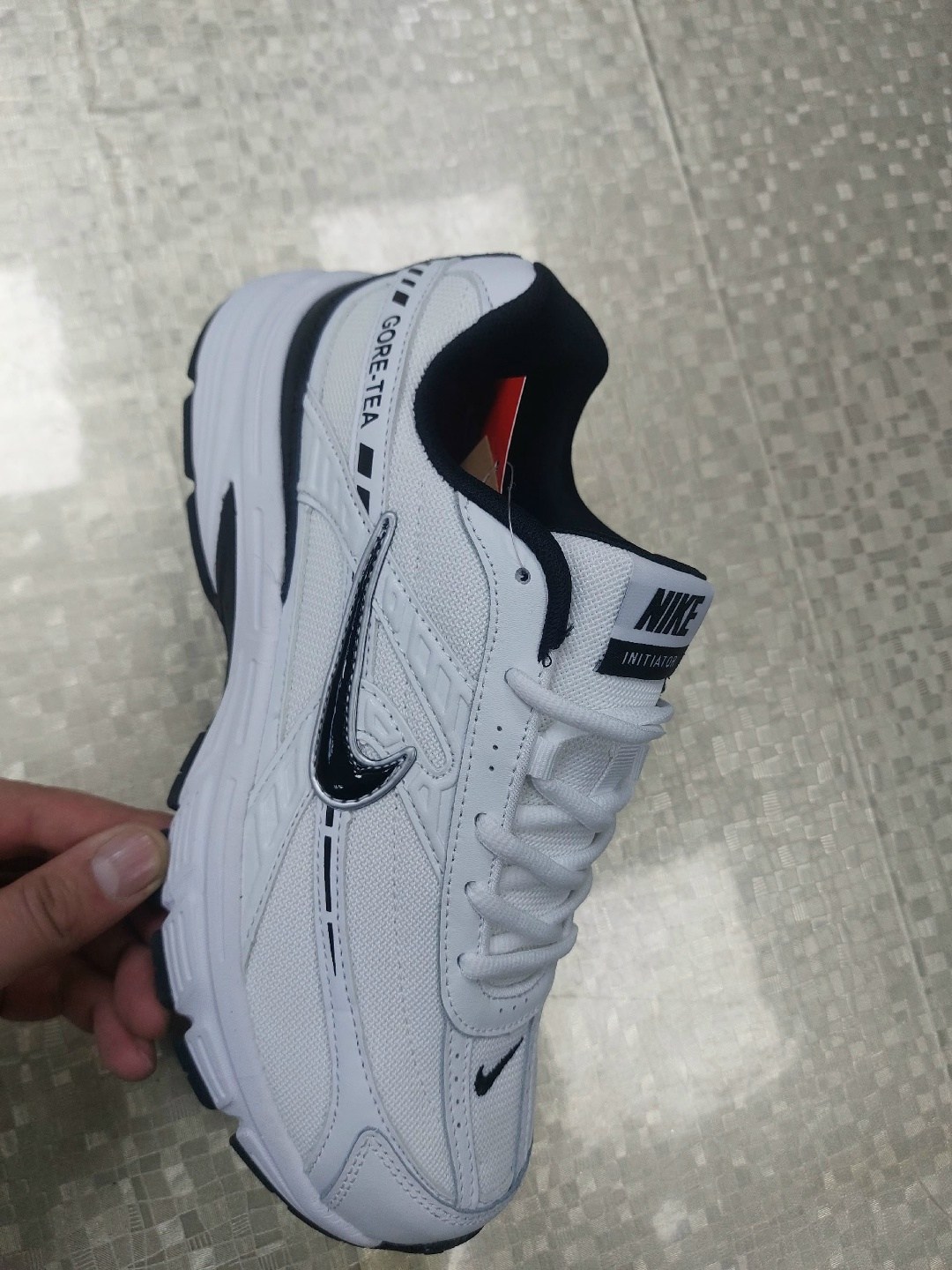 кроссовки,кроссовки nike,кроссовки nike initiator,спортивные кроссовки,спортивная