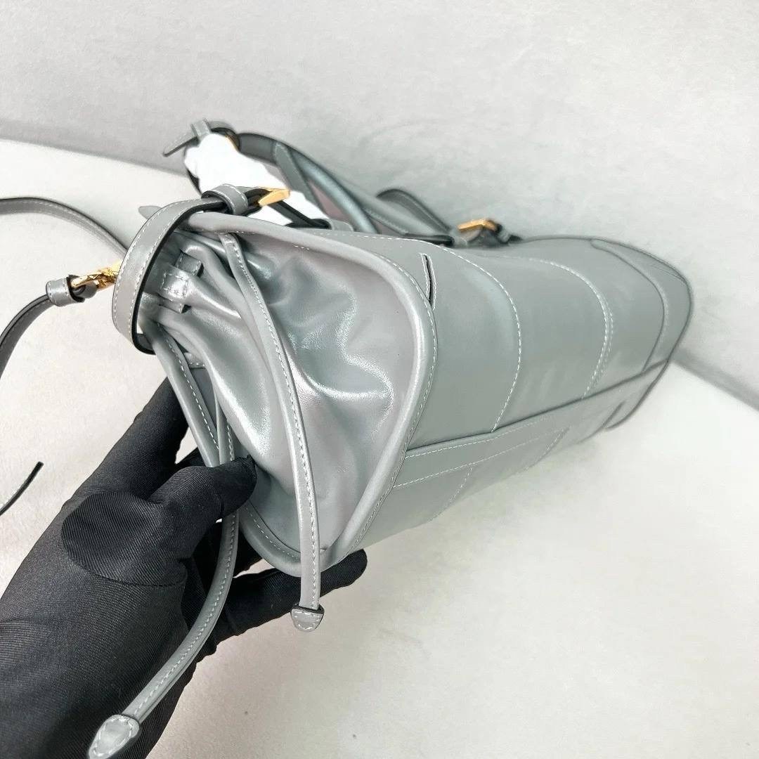 прада сумка,сумка prada,сумка,женская сумка prada,модная сумка