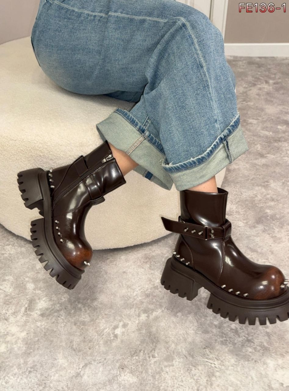 ботинки balenciaga,balenciaga женские кожаные ботинки balenciaga чёрного цвета,,ботинки женские balenciaga модель 249094,ботинки balenciaga женские