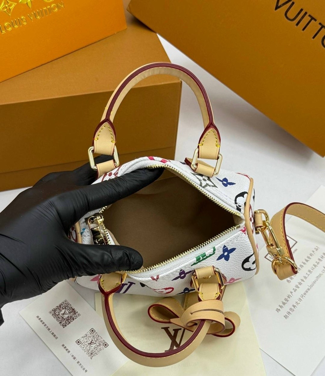 женская большая сумка с принтом louis vuitton,сумка луи виттон,сумка женская louis vuitton,сумка louis vuitton,сумка женская косметичка луис виттон