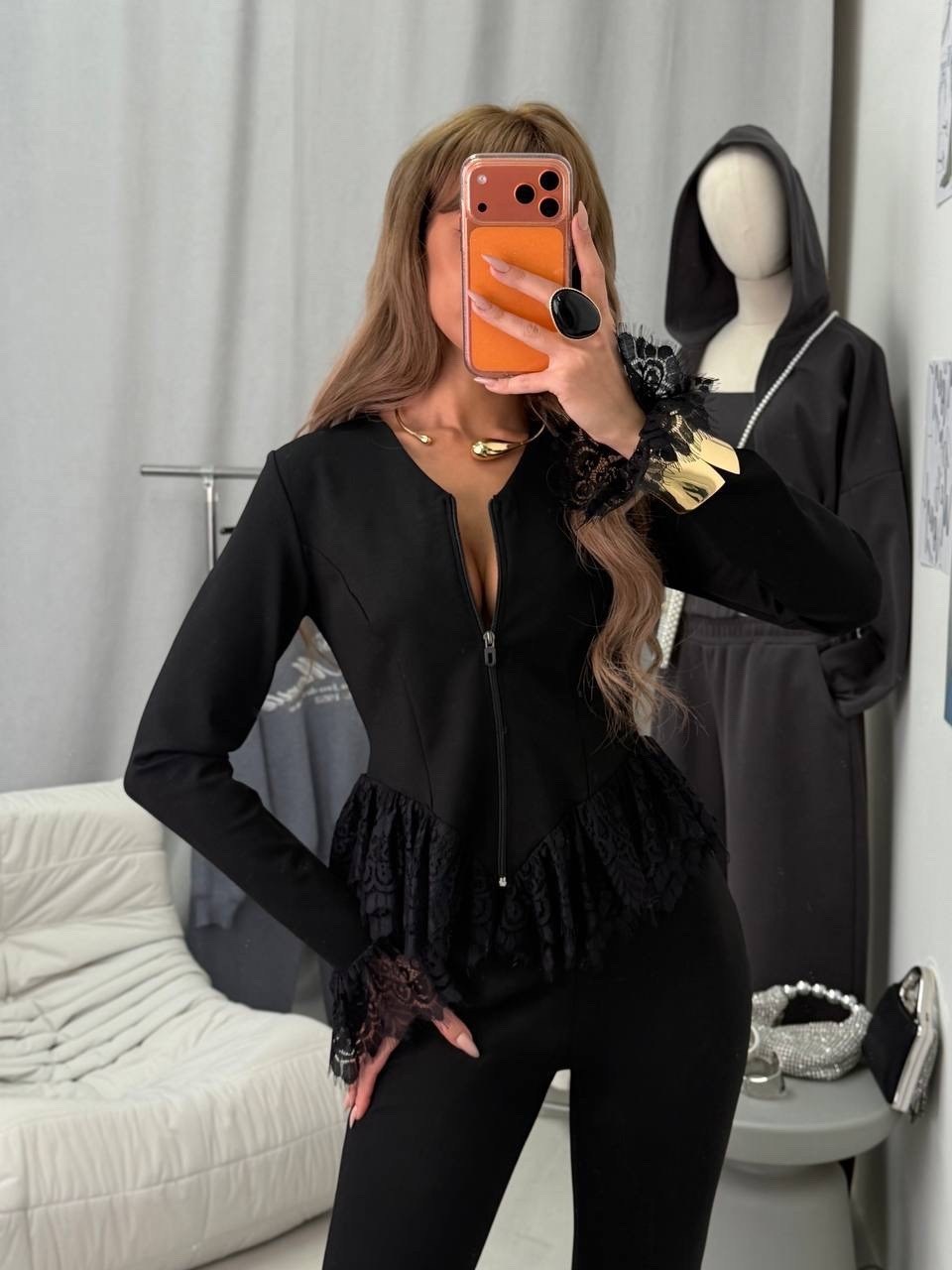 костюм с брюками клеш,костюм двойка с брюками клеш черный,костюм брюки клеш и пиджак,стильный костюм с брюками клеш,брючный костюм