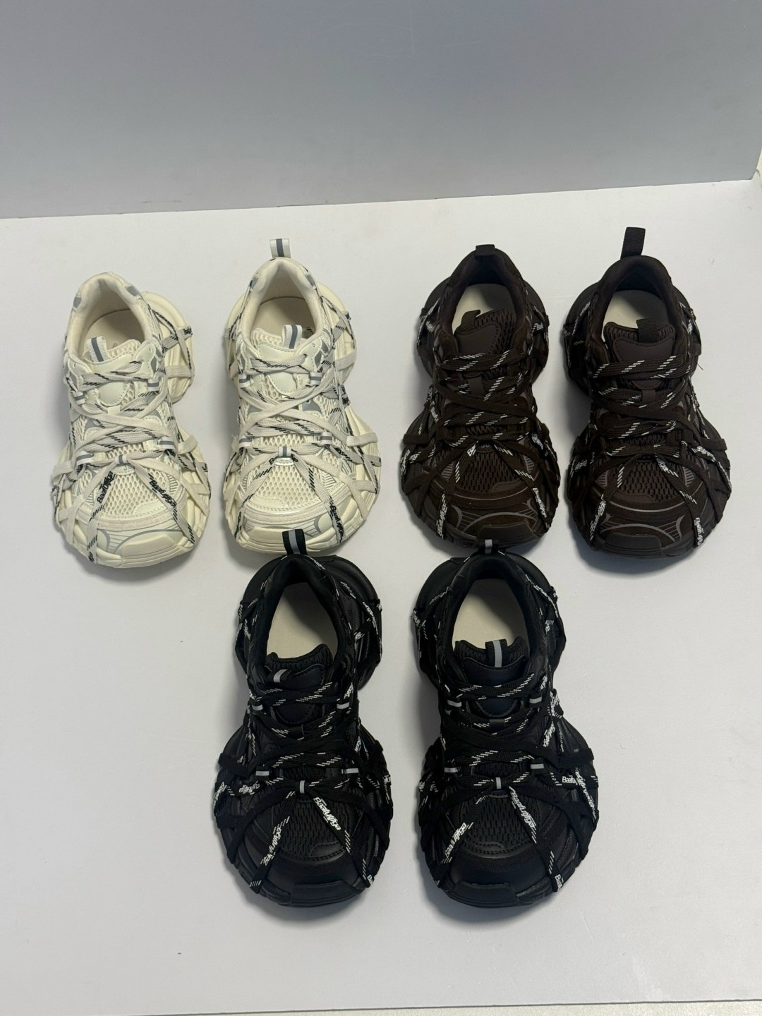 кроссовки 3xl extreme lace массивные на шнуровке balenciaga,balenciaga кроссовки женские,кроссовки balenciaga,кроссовки мужские balenciaga,мужские кроссовки balenciaga track в стиле баленсиага черные