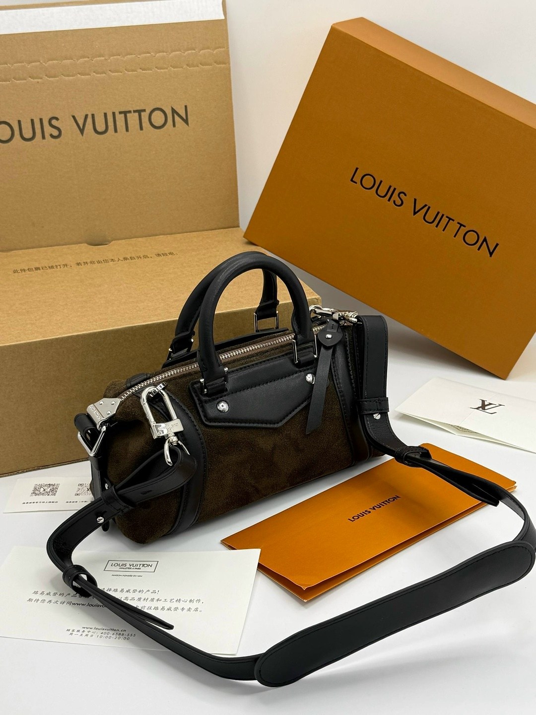 женская сумка louis vuitton,сумка louis vuitton,дорожная сумка louis vuitton,классическая сумка speedy louis vuitton с монограммой,louis vuitton модная сумка с замком