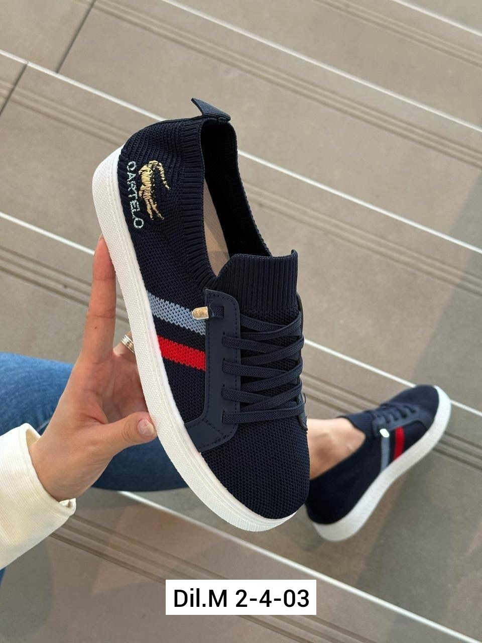 ,повседневная ,спортивная ,парусиновая ,кроссовки модные