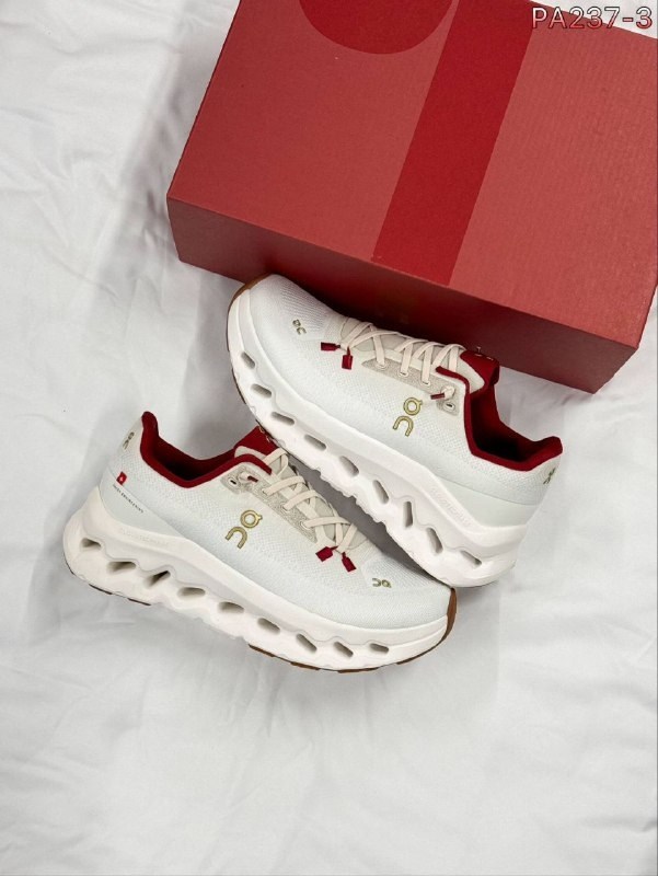 ,спортивная ,on cloud кроссовки,низкие кроссовки,кроссовки