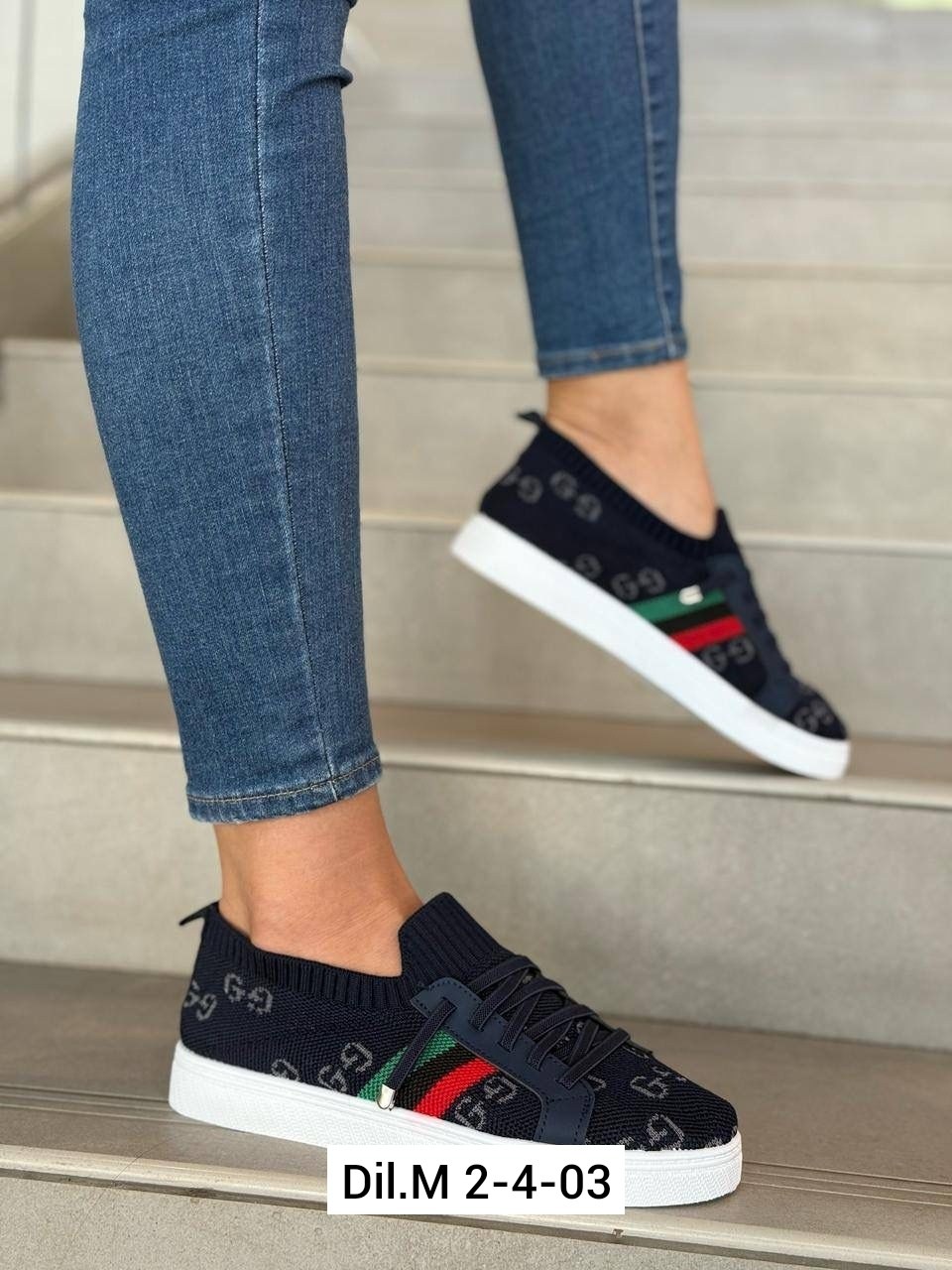 ,повседневная ,спортивная ,парусиновая ,кроссовки модные