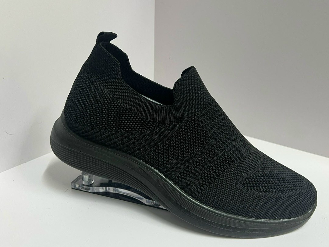 кроссовки слипоны,,спортивная ,кроссовки женскиe,слипоны женские