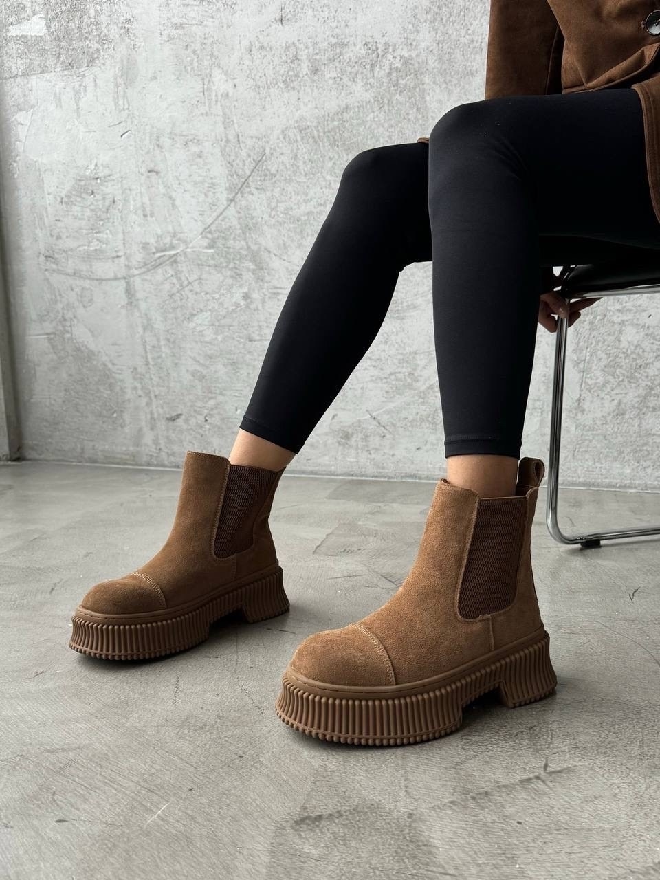 , женская,стильные ботинки,женские ботинки,замшевые сандали женские