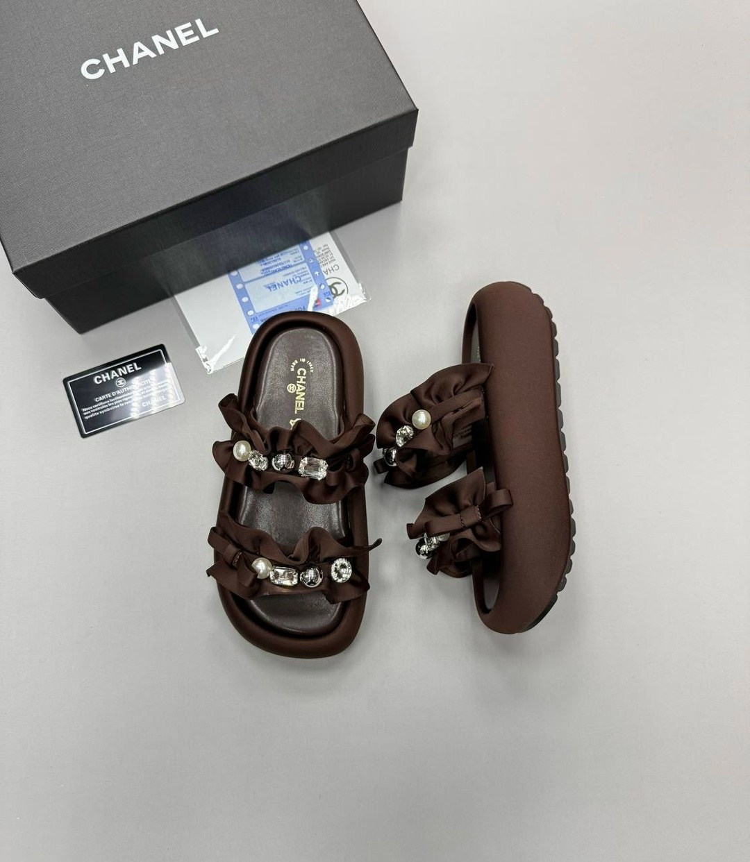 босоножки chanel,сандалии chanel,шлепанцы chanel,шлепки шанель,босоножки шанель