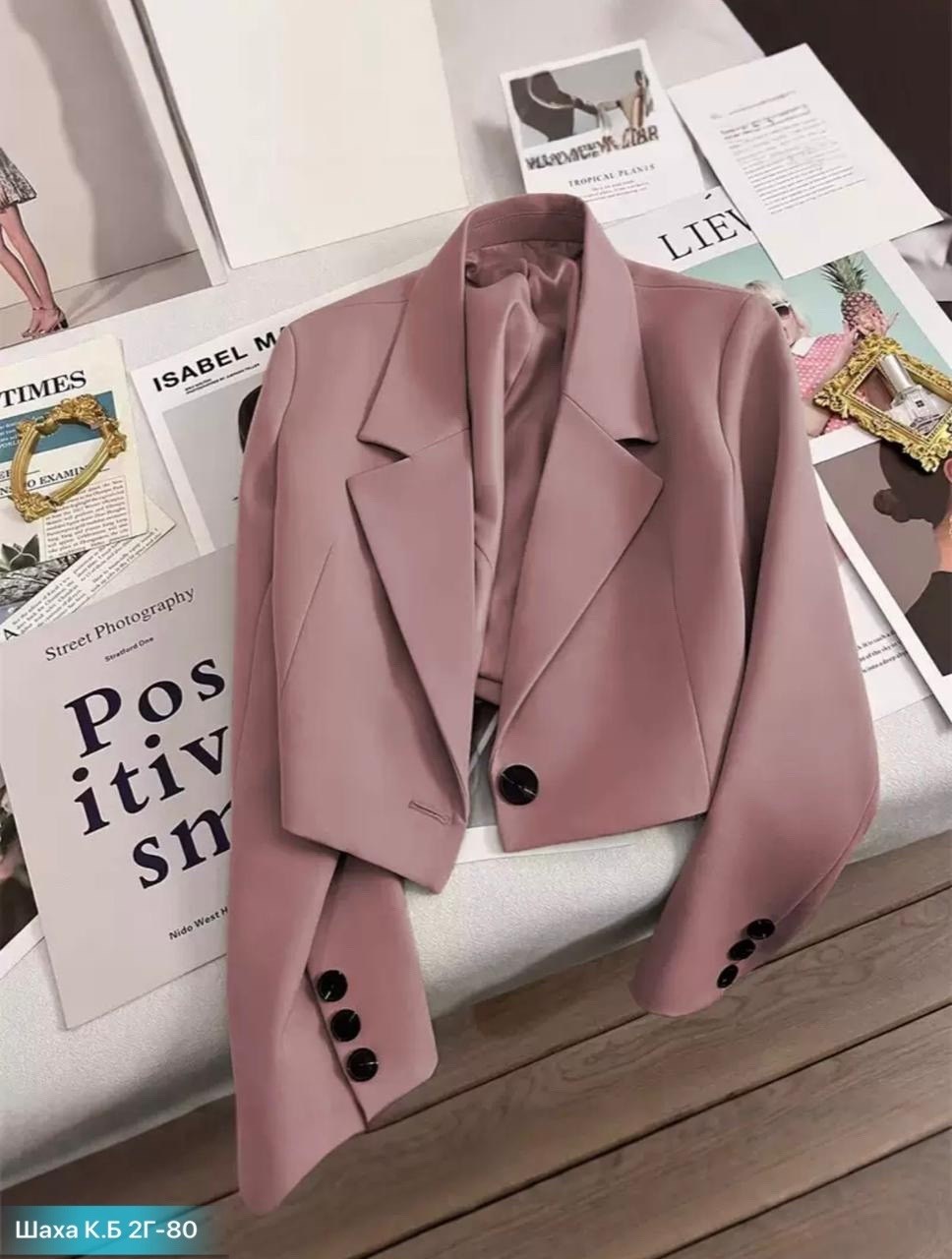 короткий черный пиджак для женщин,женский короткий пиджак,пиджак женский укороченный,пиджак женский укороченный alexander serov,маленький короткий черный пиджак для женщин