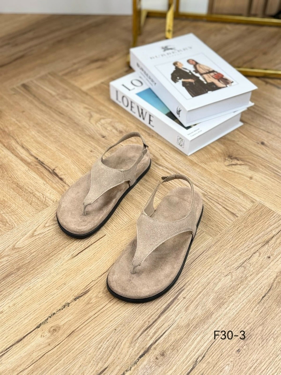 женские шлепанцы,сандалии женские,модные шлепанцы,модные босоножки,женские босоножки