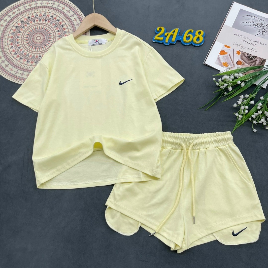 женские костюмы спортивные,спортивные костюм,шорты и футболка костюм,футболки комплект,спортивные костюмы nike