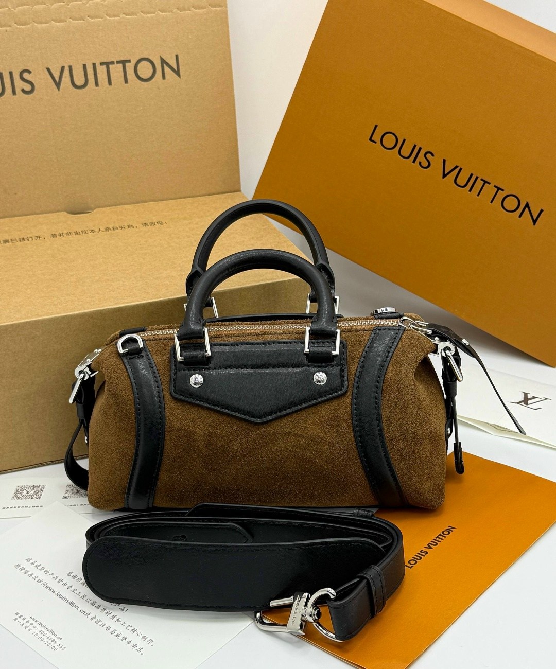 женская сумка louis vuitton,сумка louis vuitton,дорожная сумка louis vuitton,классическая сумка speedy louis vuitton с монограммой,louis vuitton модная сумка с замком