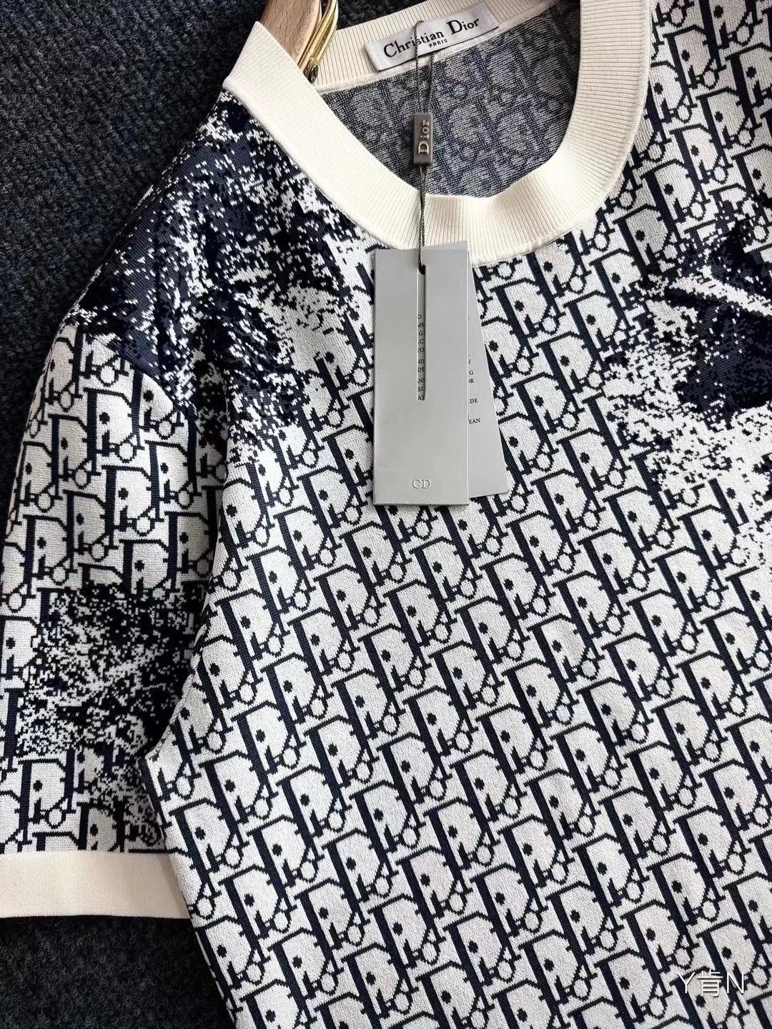 диор футболка,футболка стильная,трикотажная футболка,мужская футболка