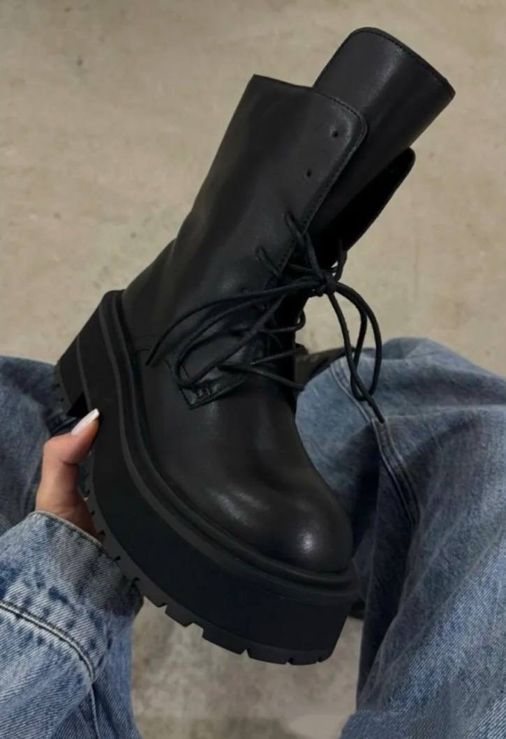 ,ботинки женские,стильные ботинки,кожаные ботинки celine,ботинки модные