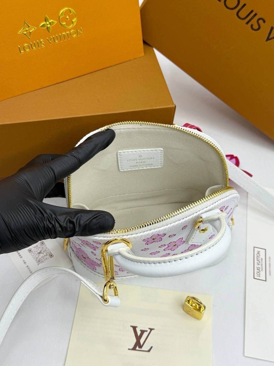 сумка alma bb от louis vuitton,сумка louis vuitton женская,сумка louis vuitton,сумочка модная,louis vuitton сумка на плечо