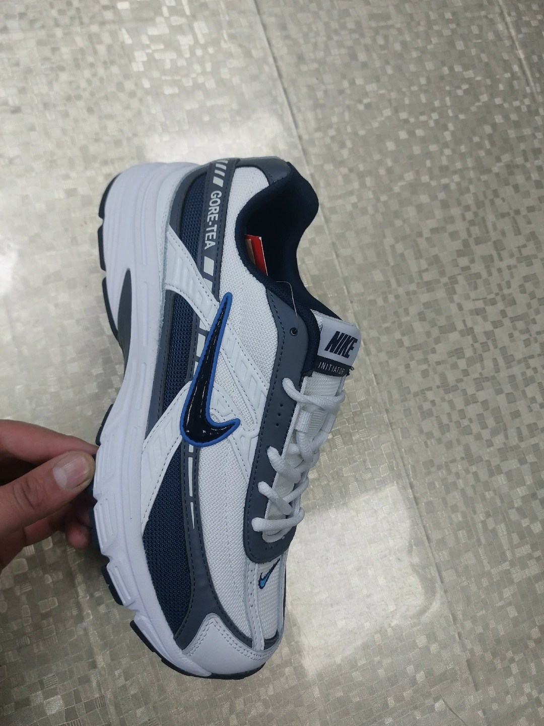 кроссовки,кроссовки nike,кроссовки nike initiator,спортивные кроссовки,спортивная