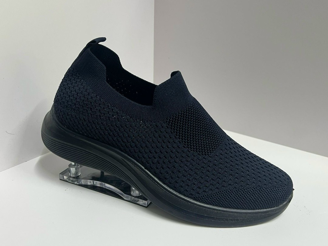 кроссовки слипоны,,спортивная ,кроссовки женскиe,слипоны женские