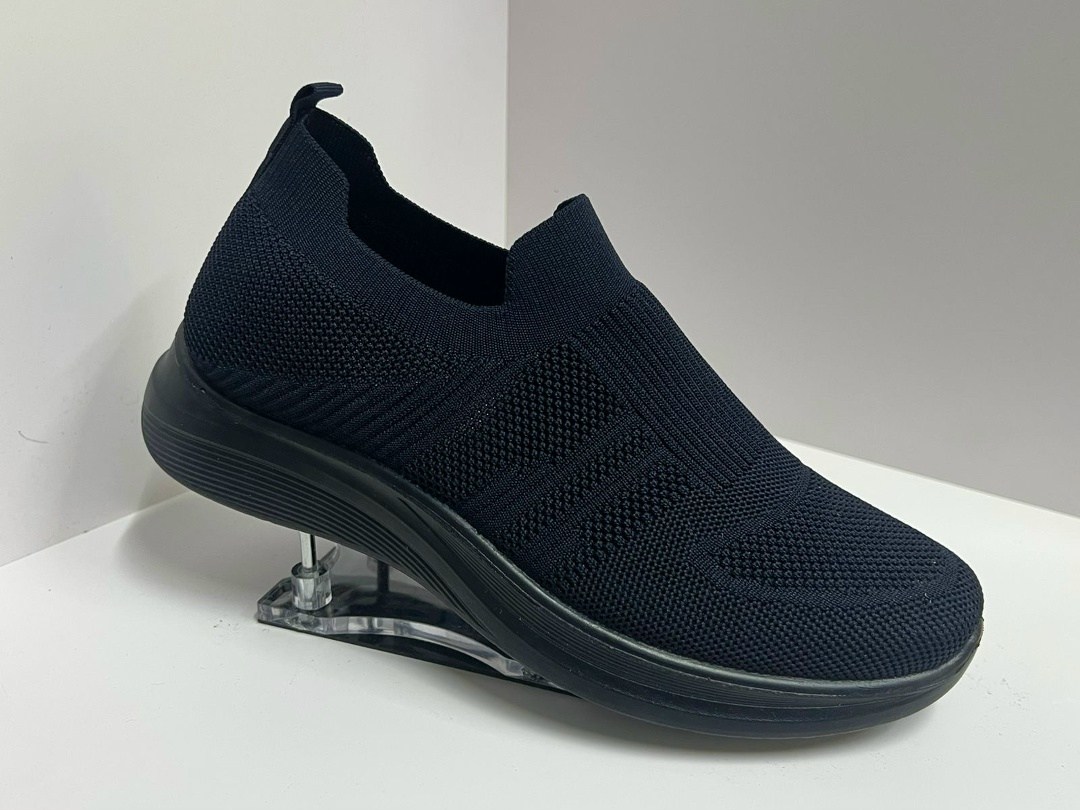 кроссовки слипоны,,спортивная ,кроссовки женскиe,слипоны женские