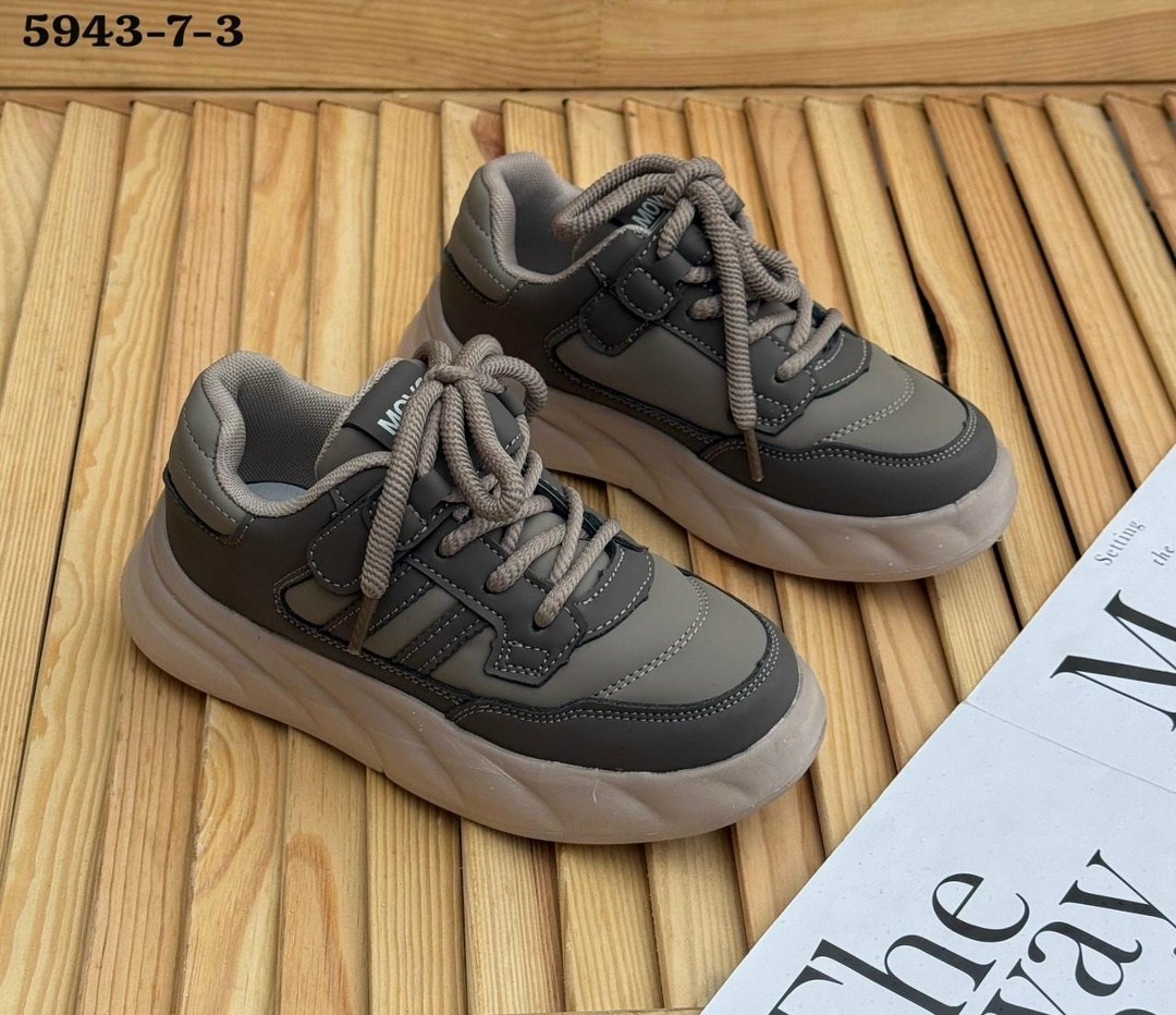 кроссовки женскиe,кроссовки модные,массивные кроссовки,,кроссовка