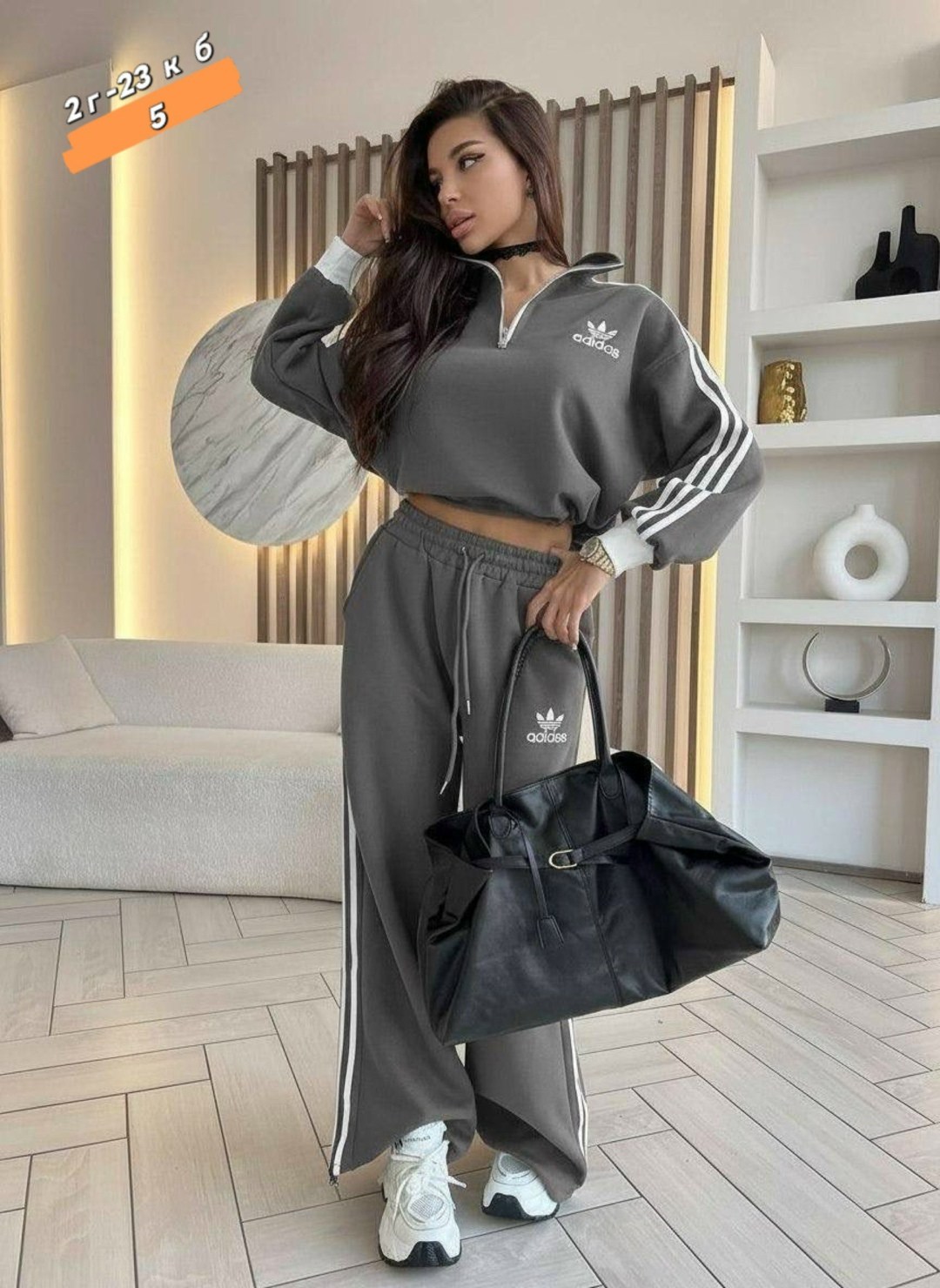 костюм женский спортивный,adidas женский спортивный костюм,спортивные костюм,костюм с лампасами женский в спортивном стиле,адидас костюм женский