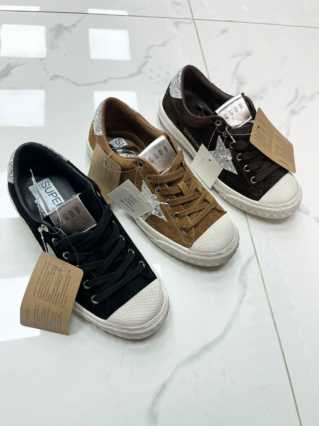 ,кеды golden goose женские с камнями,кеды golden goose,лаковые кроссовки golden goose,женская