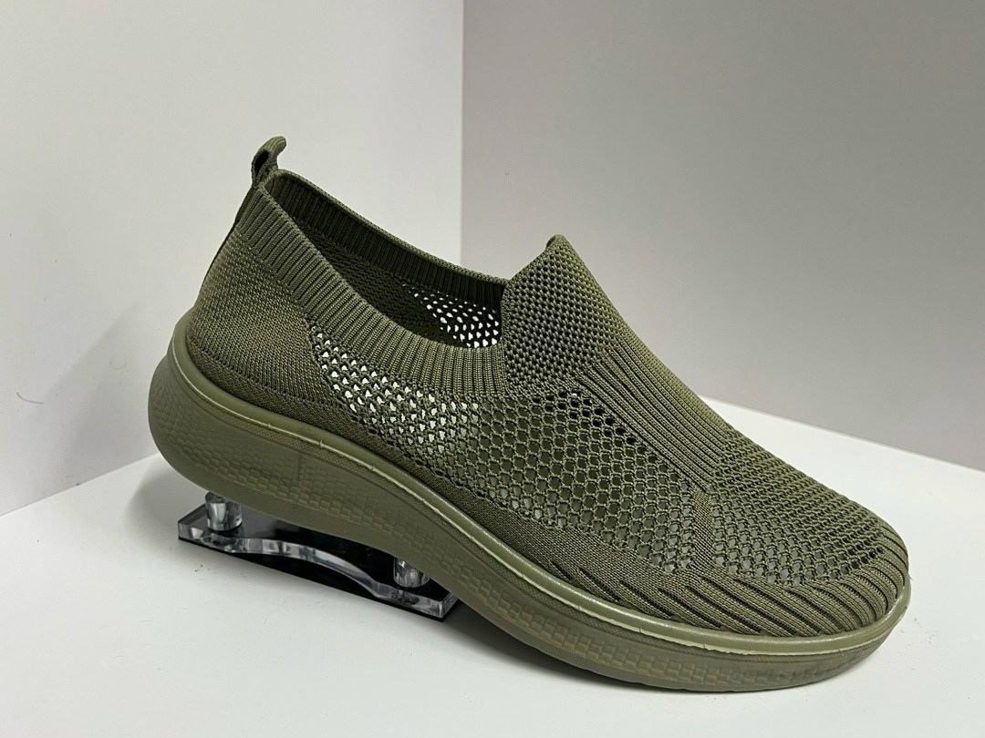 кроссовки слипоны,,спортивная ,кроссовки женскиe,слипоны женские