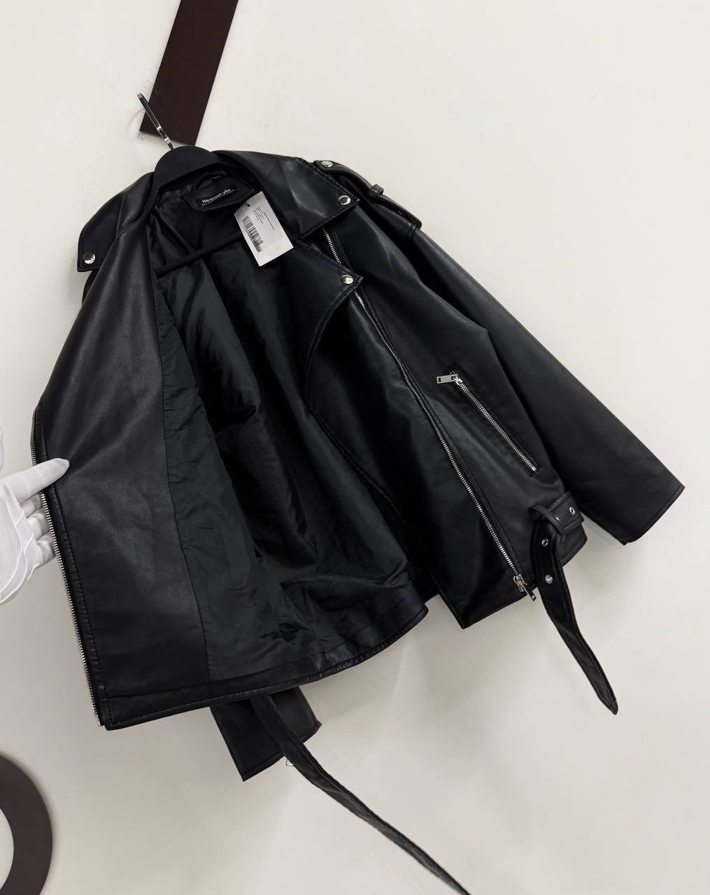 женская кожаная куртка,женская куртка из искусственной кожи,куртка кожаная,байкерская куртка из искусственной кожи,куртка резервед косуха женская