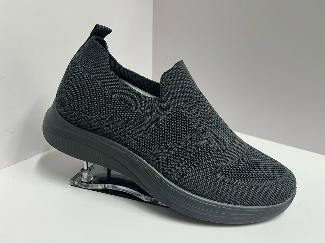 кроссовки слипоны,,спортивная ,кроссовки женскиe,слипоны женские