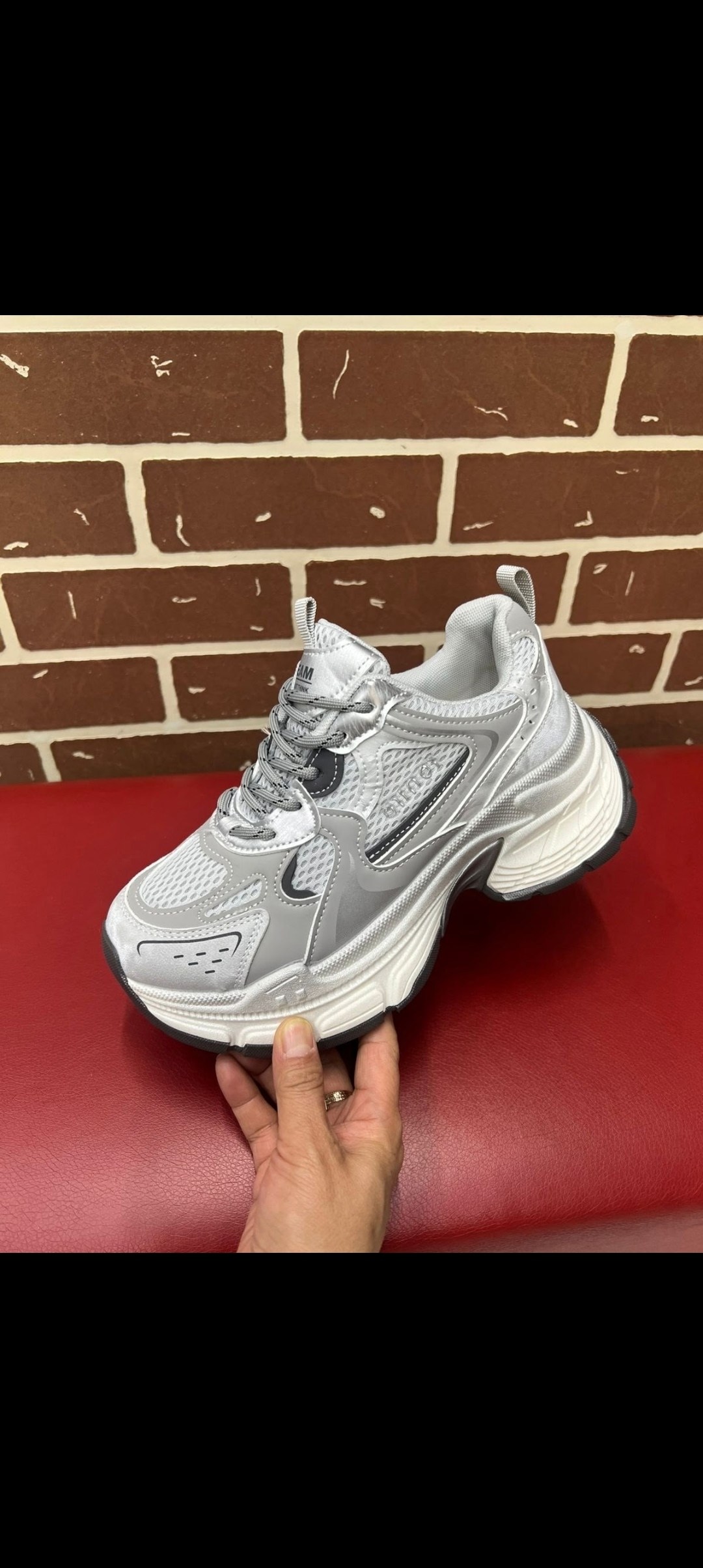 кроссовки женскиe,массивные кроссовки,кроссовки модные,кроссовки женские balenciaga,женские массивные кроссовки