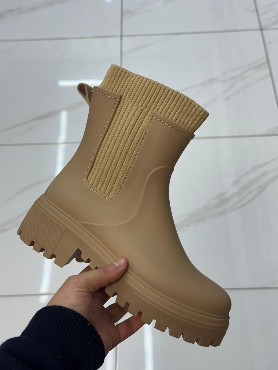 резиновые сапоги,женские резиновые сапоги,,модные резиновые сапоги для женщин на платформе,сапоги резиновые женские розовые